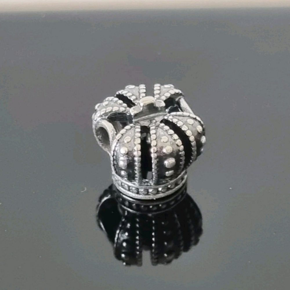 Authentic Pandora charm crown princess , queen #790930CZ - Picture 3 of 16
